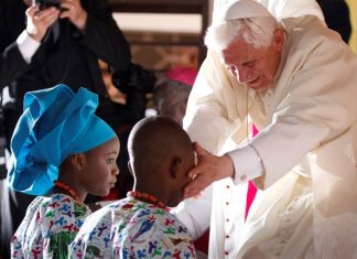 A Szentatya Afrikában