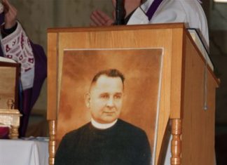 Pásztor Ferenc plébánosra emlékeztek Beregszászban