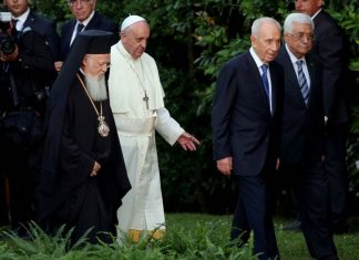 Pünkösdi békeima a Vatikánban