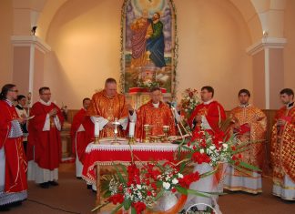 Kétszáz éves a kőrösmezői Szent Péter és Pál templom