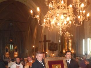 Szent Pio atya ereklyéje Beregszászban