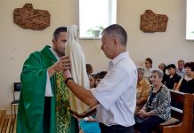 Szűz Mária vándorszobra Sislócon