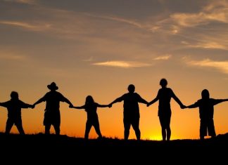 Új, békét óhajtó szellemet kell a lelkekben kialakítani