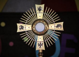 Egymás felé áramló lehelet – Vianney Szent János gondolatai az Eucharisztiáról