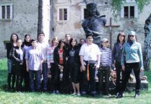 A bölcsőtől a koporsóig