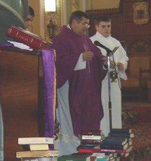 Bibliák megáldása egyházmegyénkben