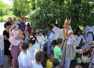 Búcsú és elsőáldozás Csepében