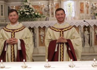 Ikertestvéreket szenteltek pappá Olaszországban