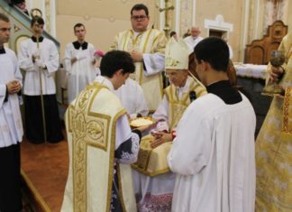 „Adj hálát mindenért mindenkor!” – Papszentelés a székesegyházban