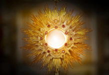 „Veletek maradok a világ végéig” Úrnapja ünnepére