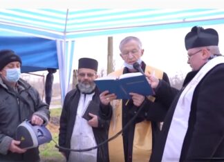 Út menti keresztet szenteltek fel Macsolán