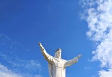 Isten él bennünk! Krisztusnak, a világmindenség Királyának ünnepe