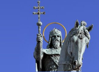 „Sziklára építette házát” – II. János Pál pápa Szent István királyról