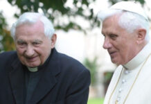 XVI. Benedek meglátogatta súlyos beteg bátyját Regensburgban