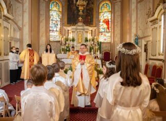 Elsőáldozás Ungváron